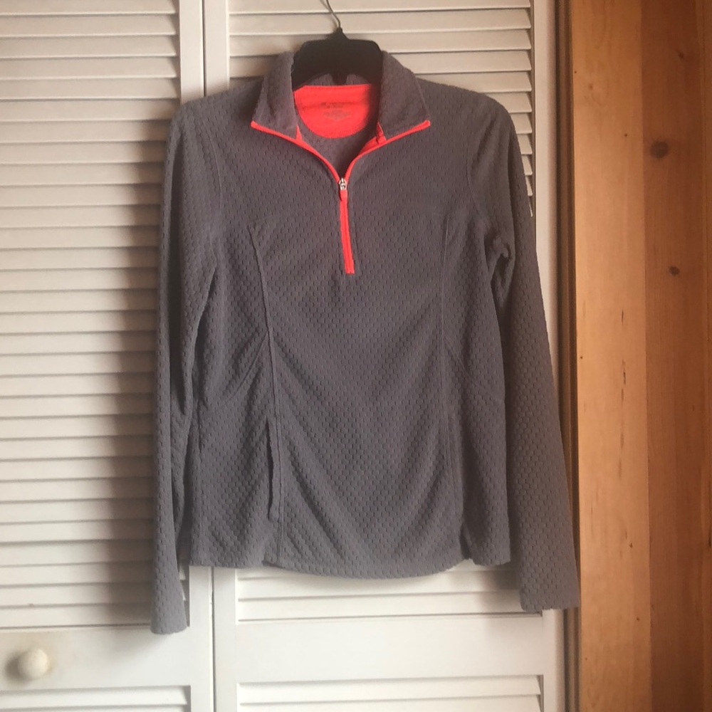 Athletic top